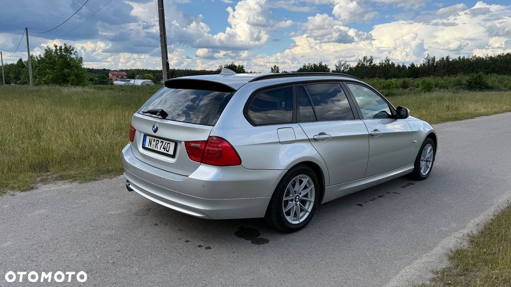 BMW Seria 3 320d DPF - 10