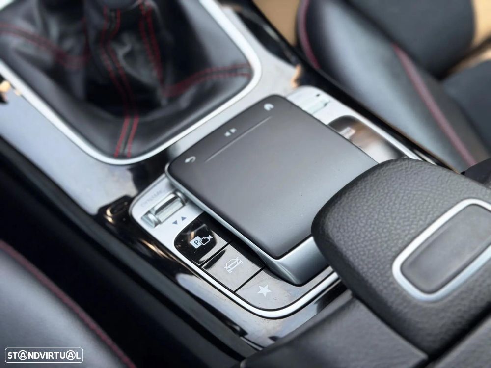 Mercedes-Benz A 180 d AMG Line - 23