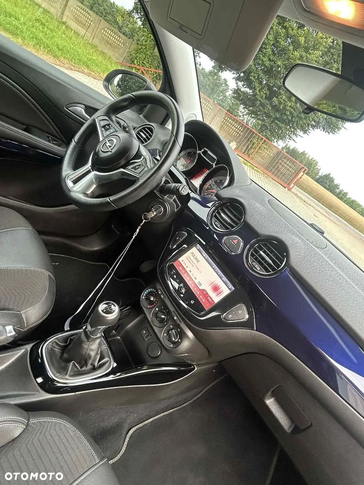Opel Adam 1.2 - 12