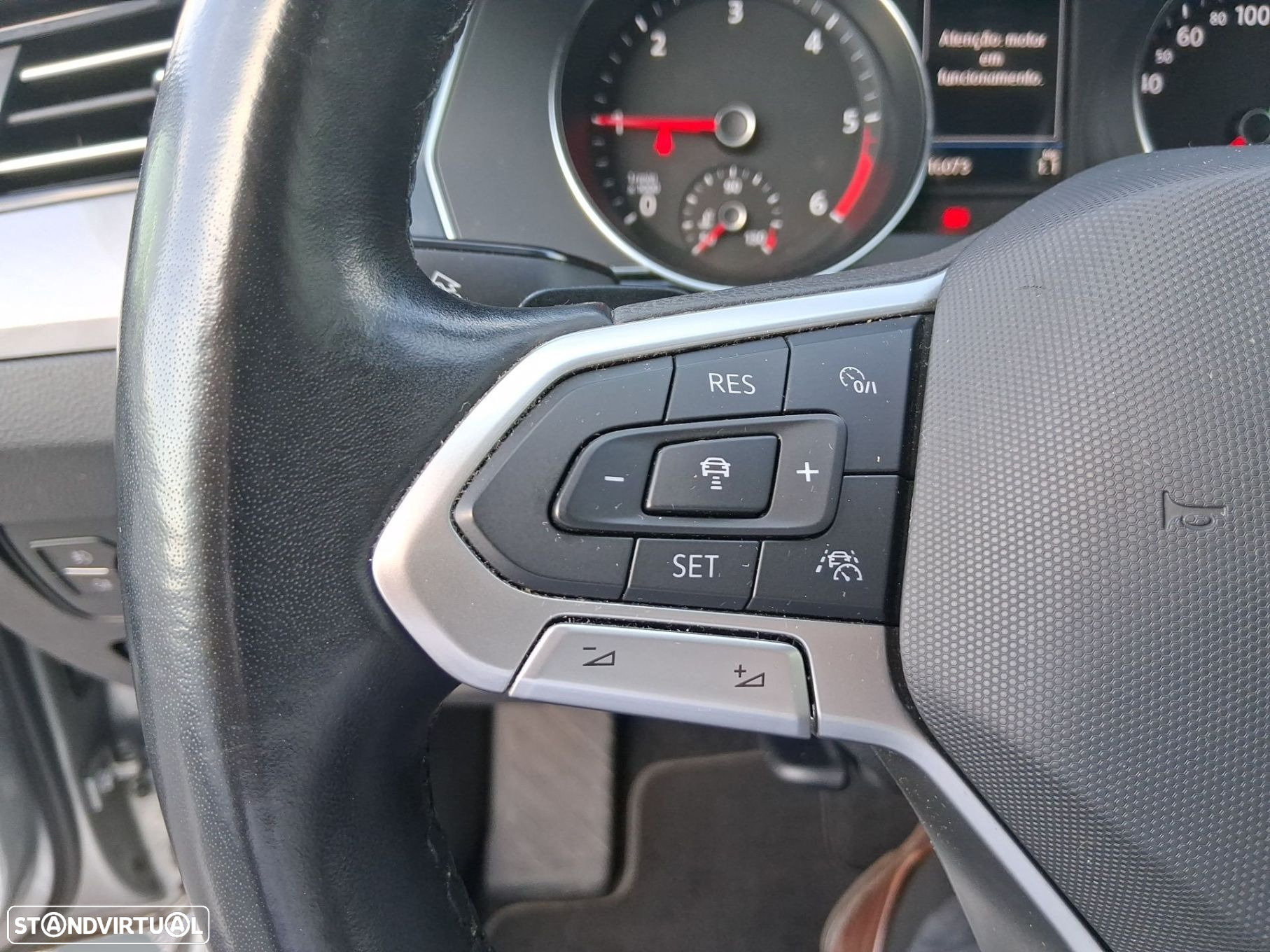 VW Passat Variant 2.0 TDi Business DSG - 14