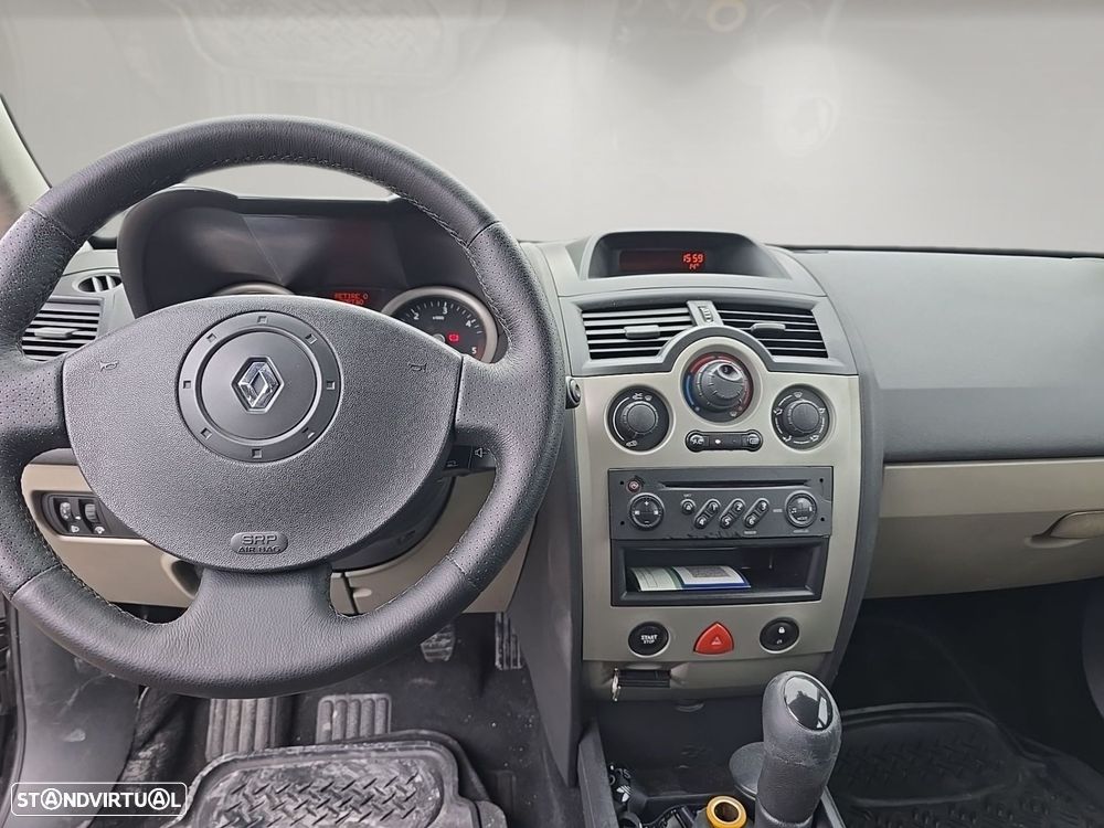 Renault Mégane Break 1.5 dCi C Authentique - 10