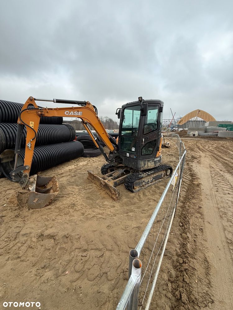 Case CX 30 - 2