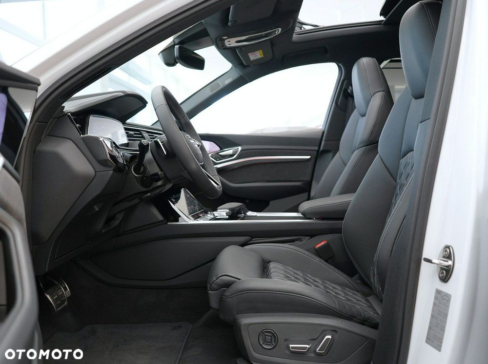 Audi SQ8 e-tron - 15