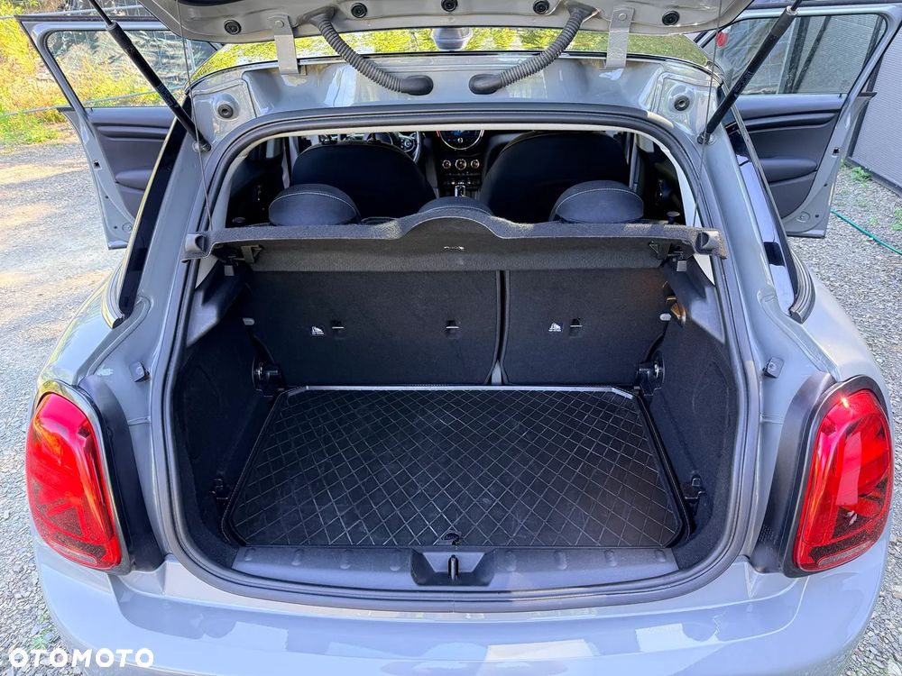 MINI Cooper Standard - 3