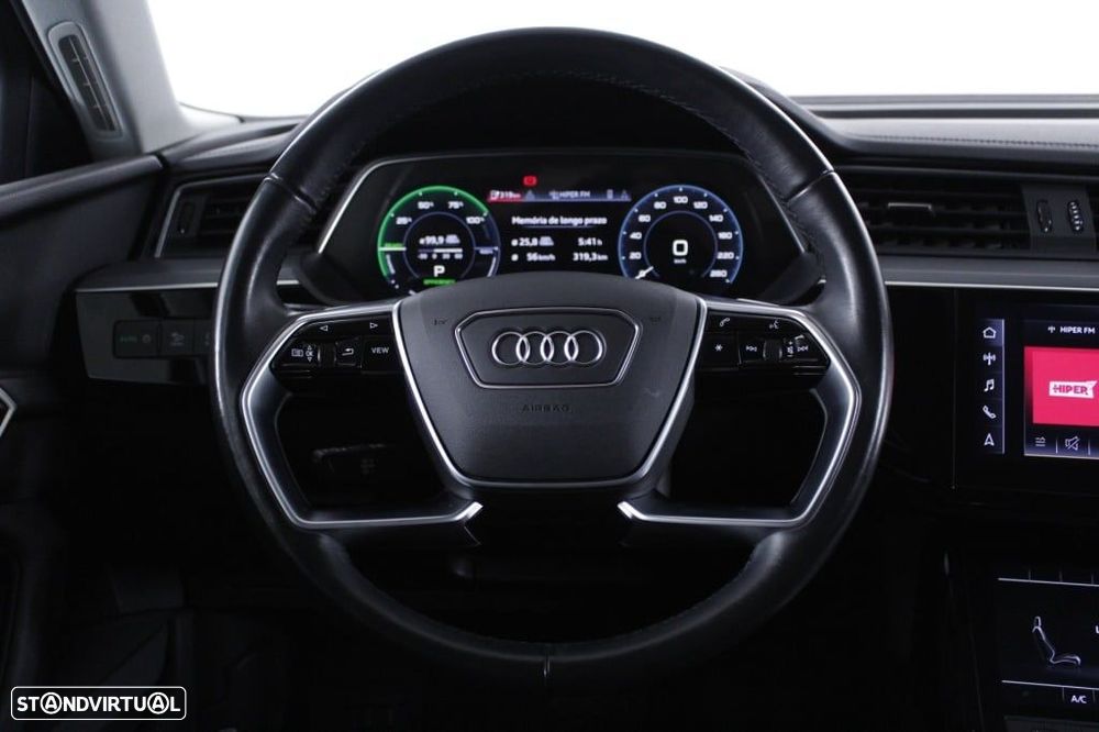 Audi Q8 e-Tron 55 quattro Advanced - 19