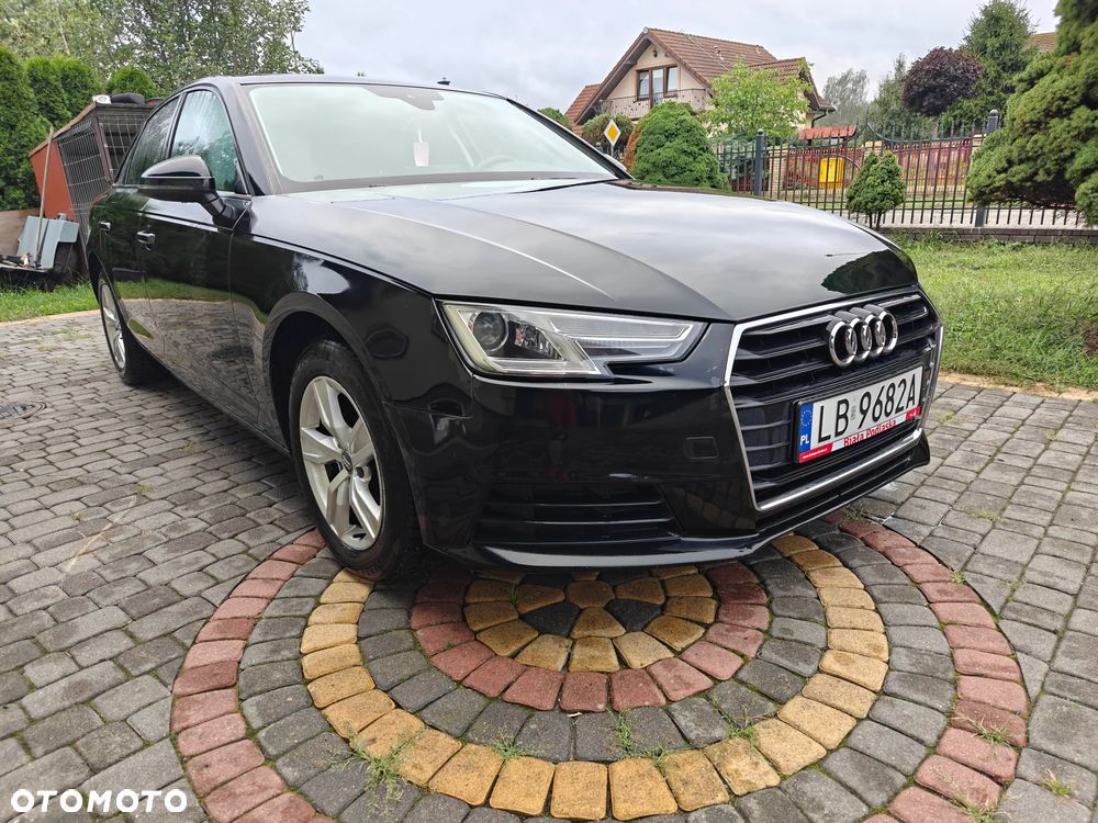 Audi A4 Limousine - 6