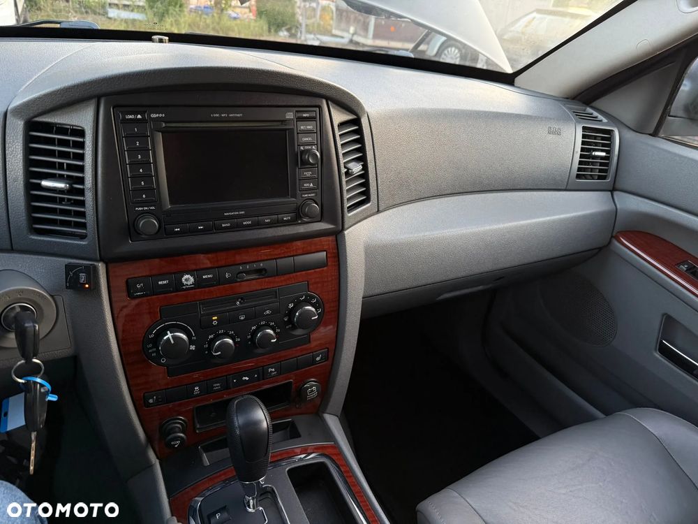 Jeep Grand Cherokee 5.7 V8 HEMI Automatik Overland - 21