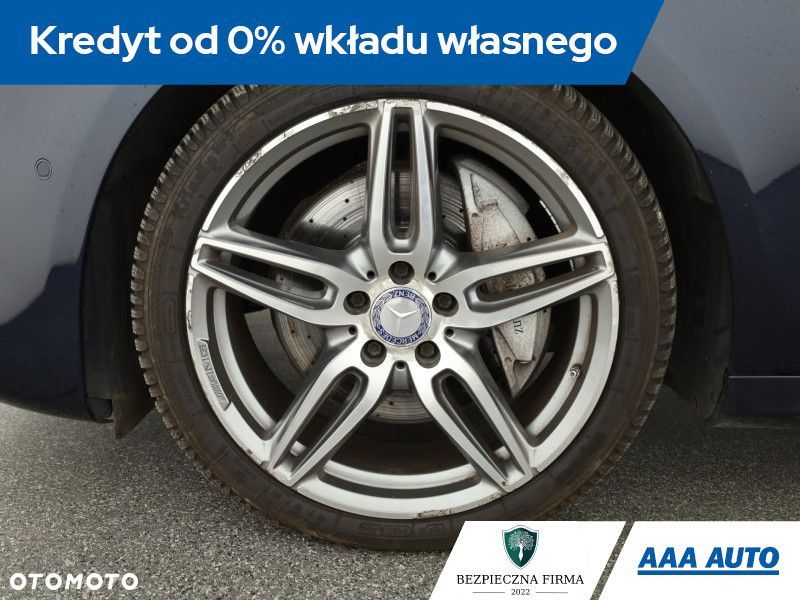 Mercedes-Benz Klasa E - 13