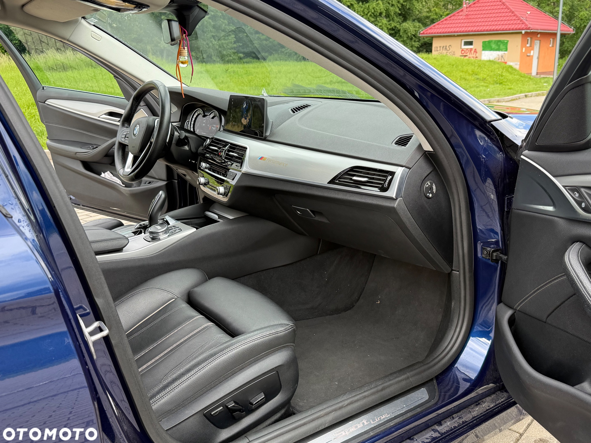 BMW Seria 5 530d Touring Sport-Aut - 9