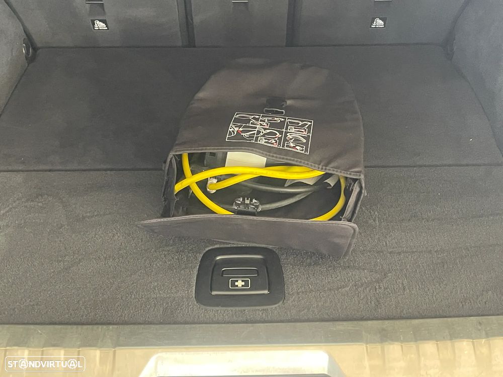 BMW 330 e Auto - 34
