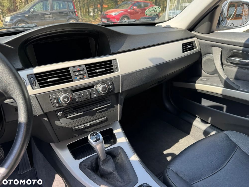 BMW Seria 3 320d DPF - 38