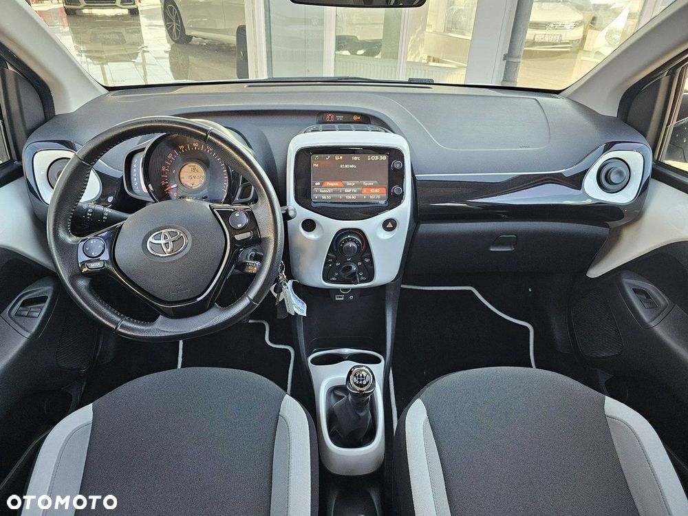 Toyota Aygo x-cite Style Selection - 18