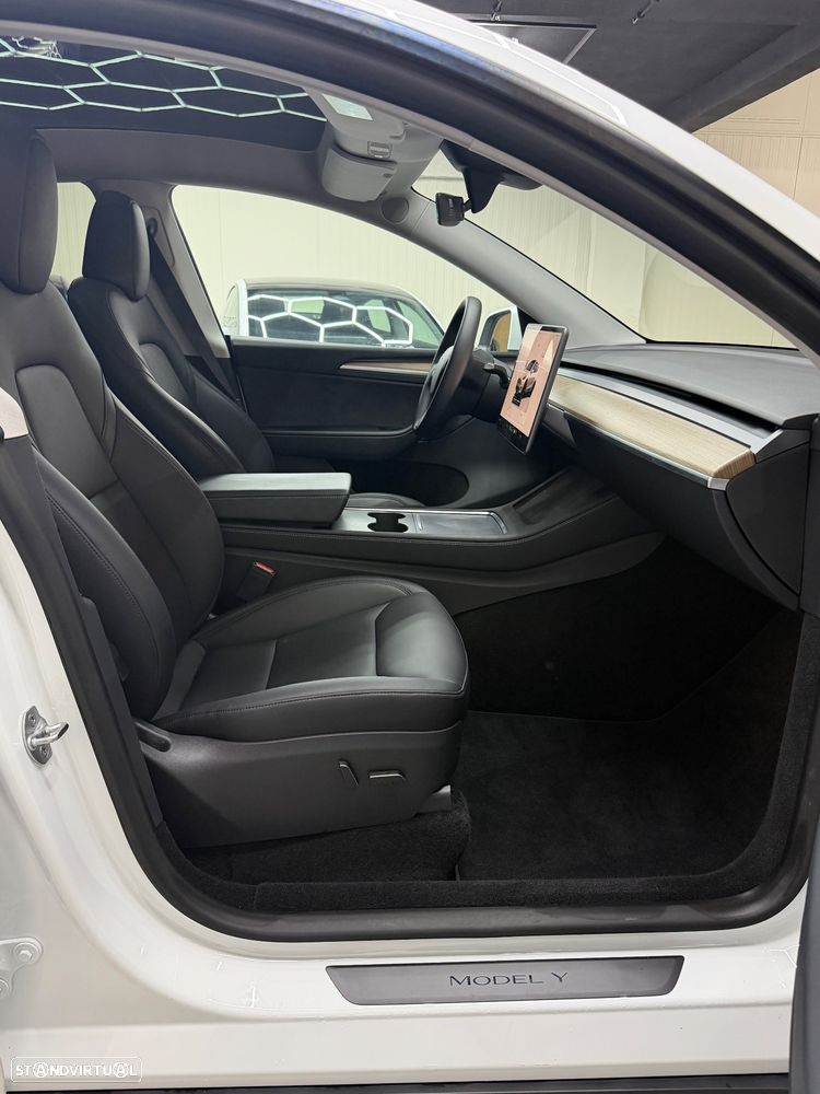 Tesla Model Y Standard - 6