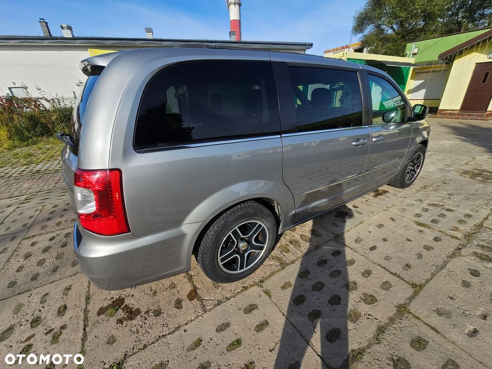 Chrysler Town & Country 3.6 Touring - 7