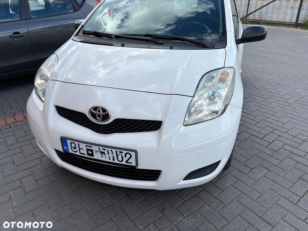 Toyota Yaris 1.0 Luna - 4