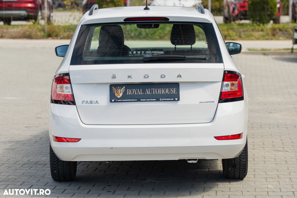Skoda Fabia 1.0 TSI Active - 10