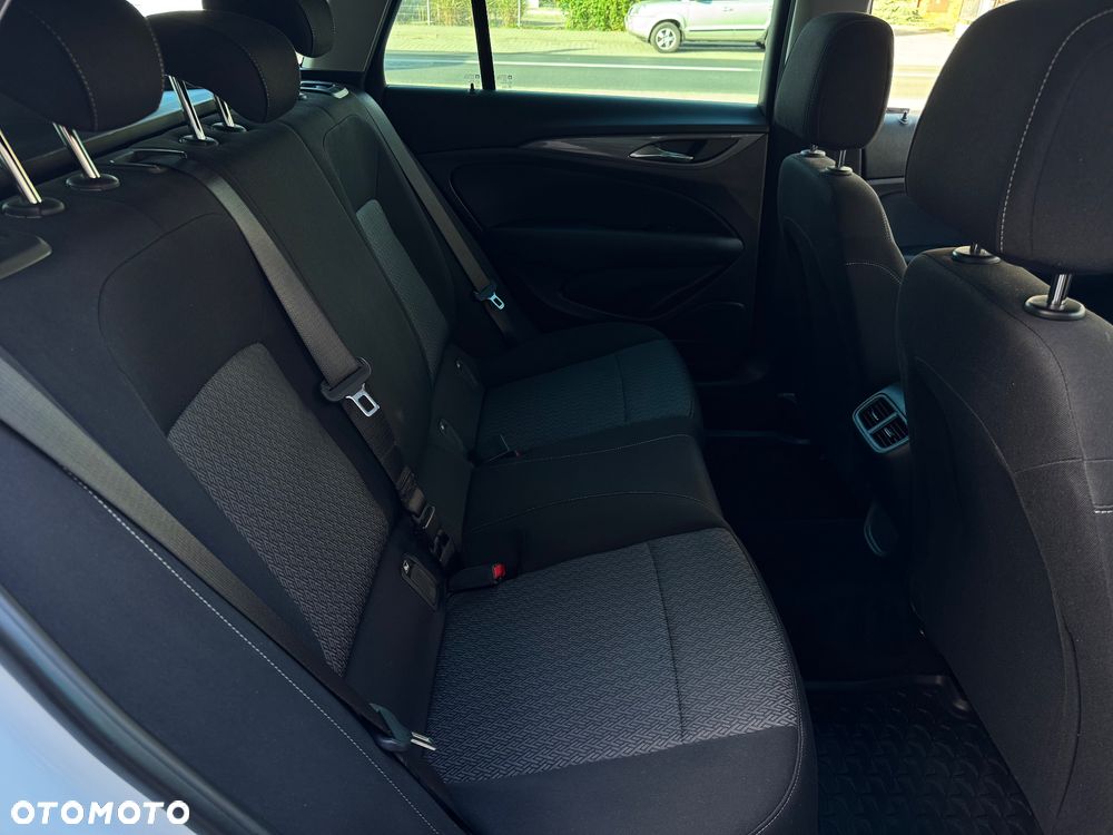 Opel Insignia 2.0 Exclusive - 19