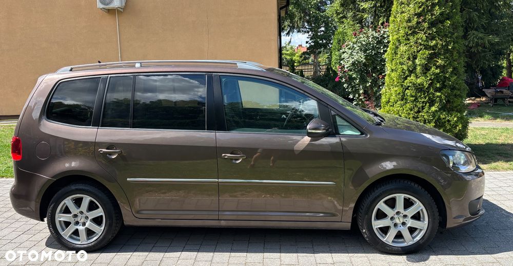 Volkswagen Touran 2.0 TDI DPF BlueMotion Technology Comfortline - 25