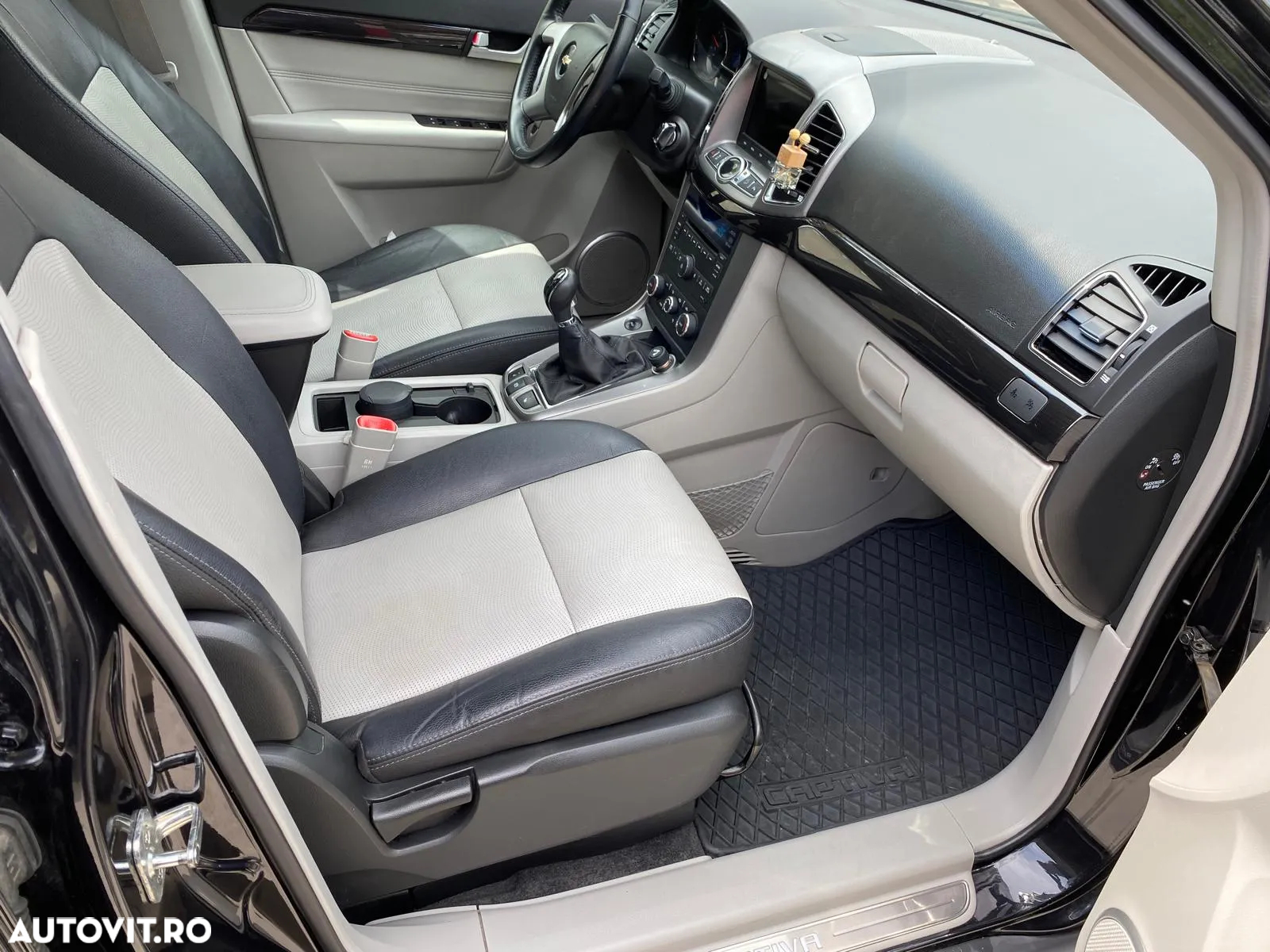 Chevrolet Captiva 2.2D AWD 7 locuri LTZ black leather - 13