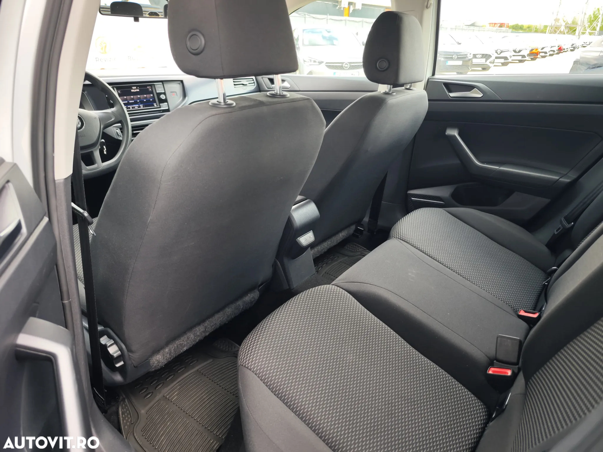 Volkswagen Polo - 16
