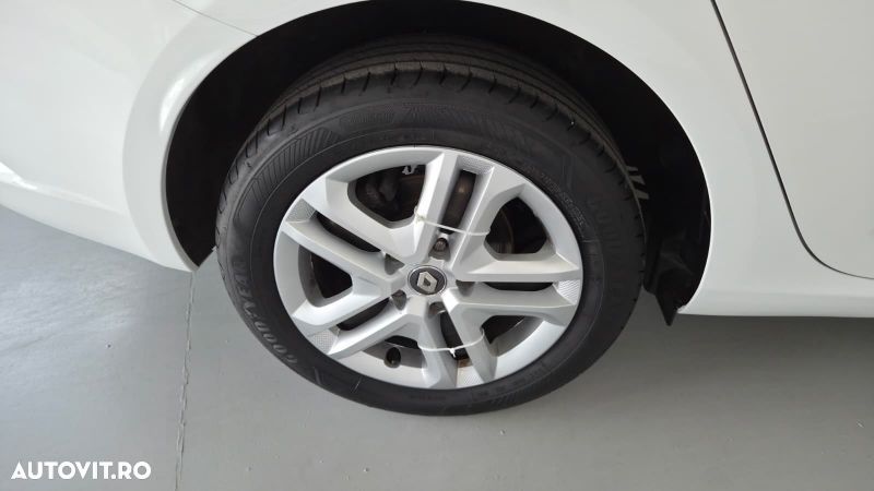Renault Megane TCe Business - 8