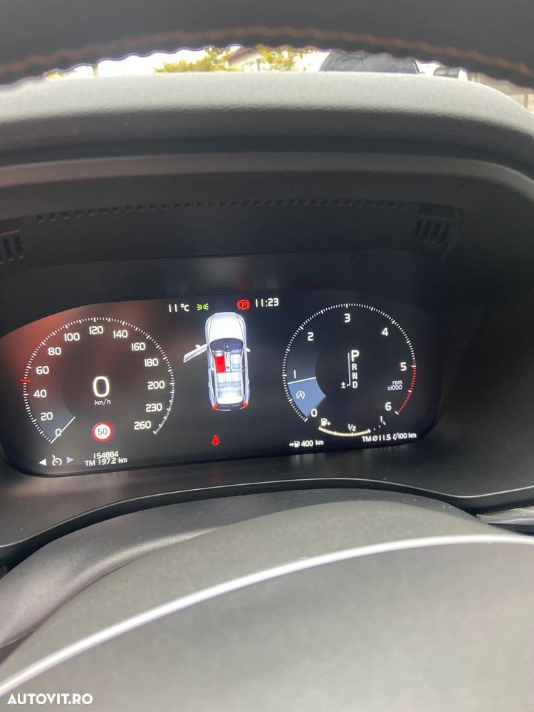 Volvo XC 60 D4 R-Design - 19