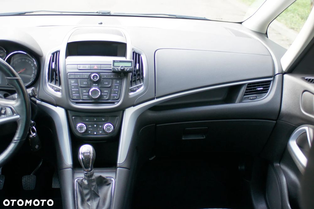 Opel Zafira Tourer 1.4 Turbo Sport - 27