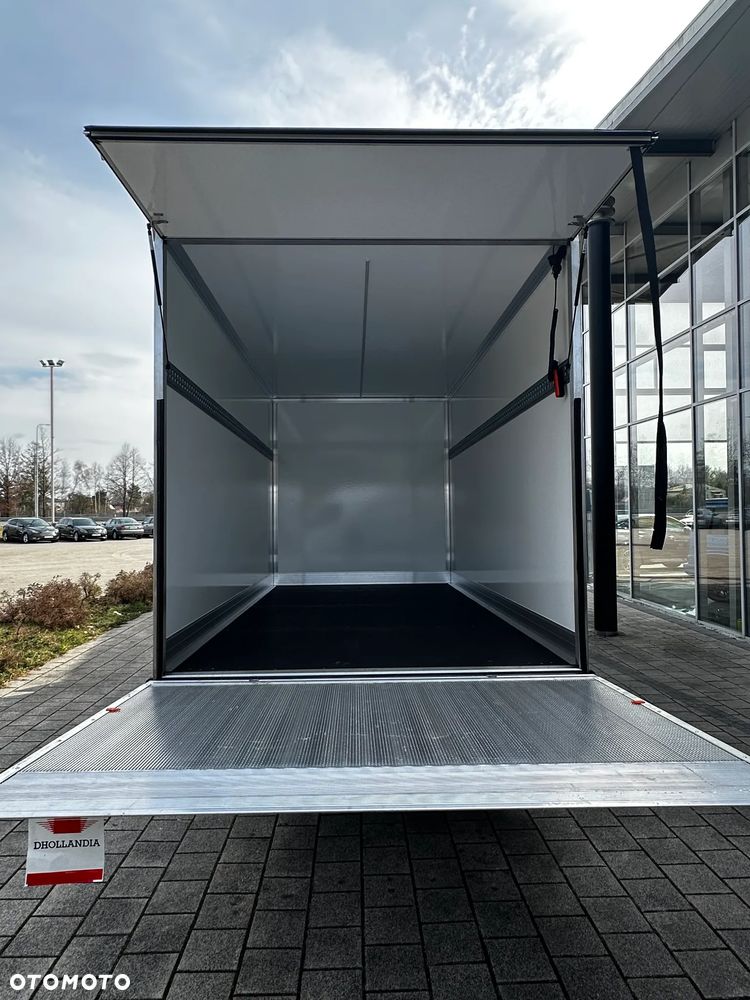 Mercedes-Benz Sprinter - 28