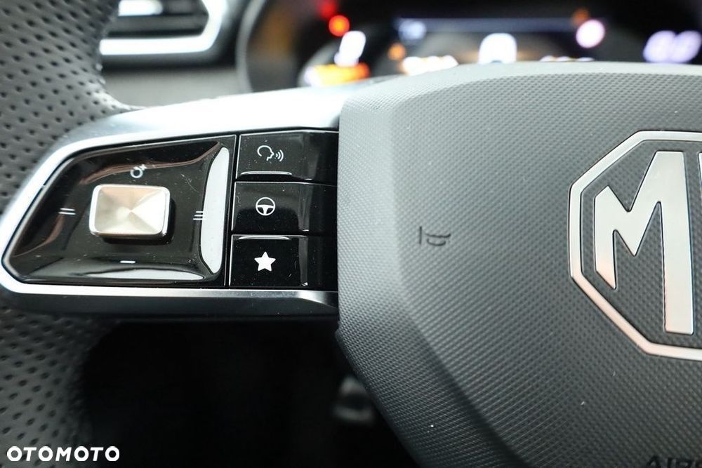 MG ZS 1.5 HEV+ Excite - 12