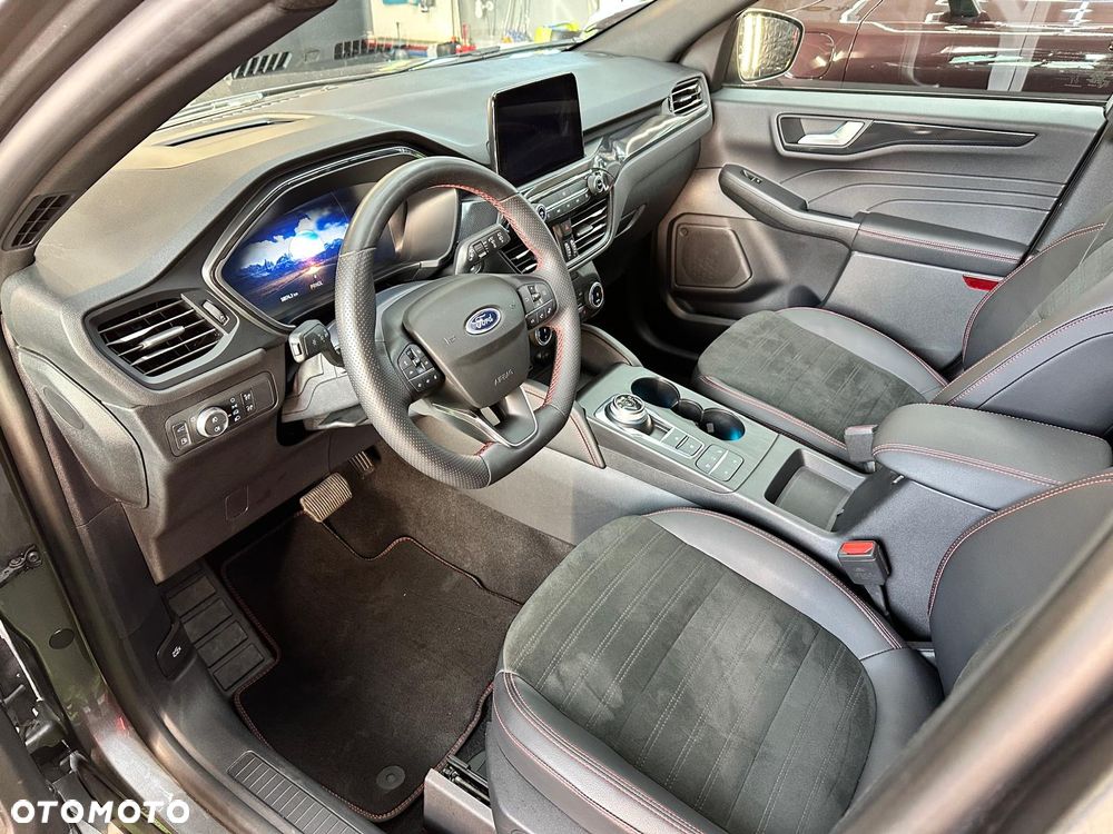 Ford Kuga - 8