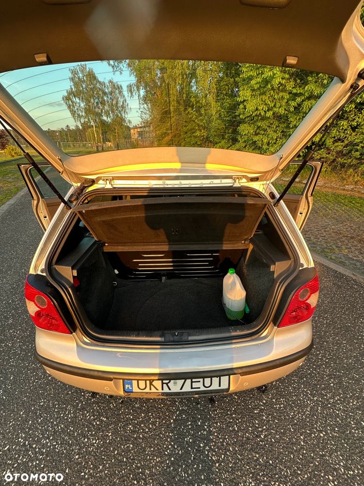 Volkswagen Polo - 9