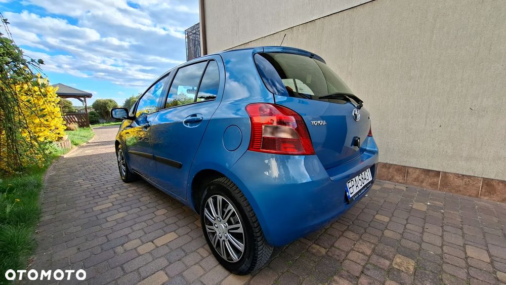 Toyota Yaris 1.3 VVT-i Sol - 3