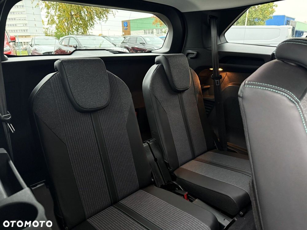 Peugeot 5008 1.2 PureTech Allure S&S EAT8 - 30