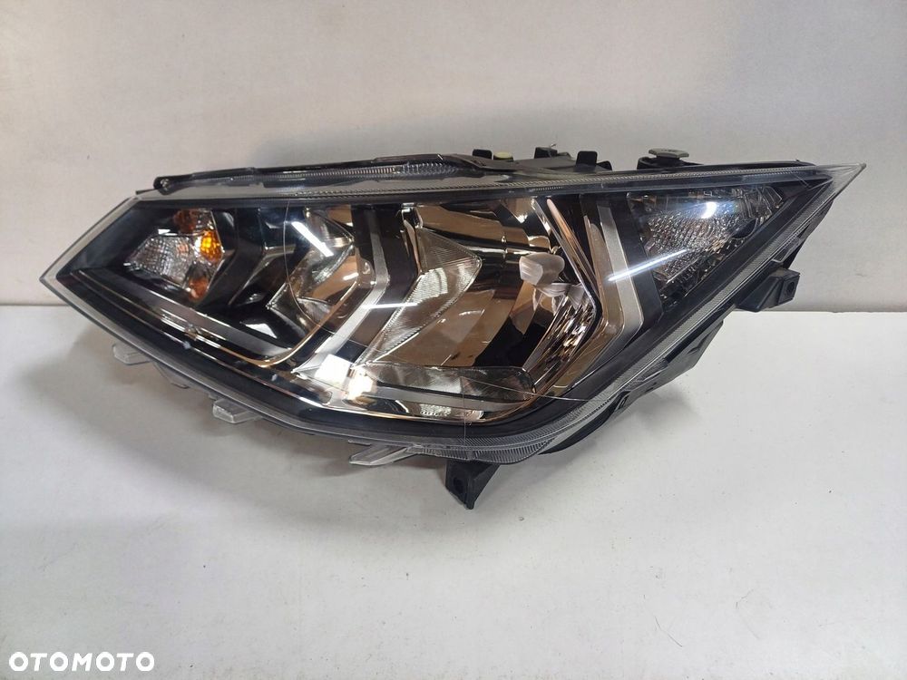 lampa lewy przod SEAT IBIZA V ARONA EUROPA - 1