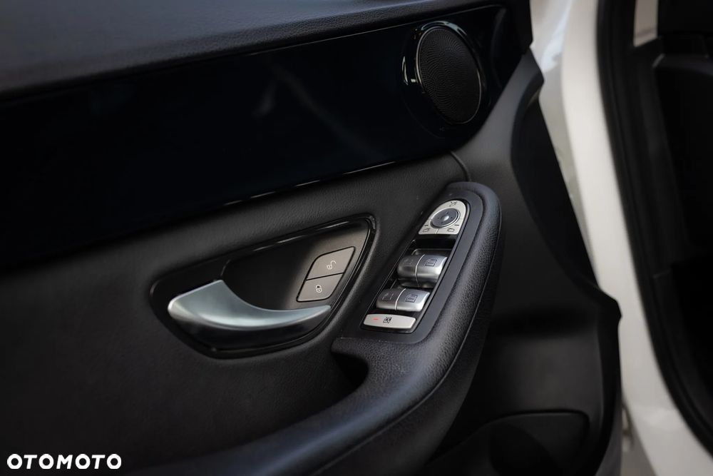 Mercedes-Benz Klasa C 160 9G-TRONIC - 22