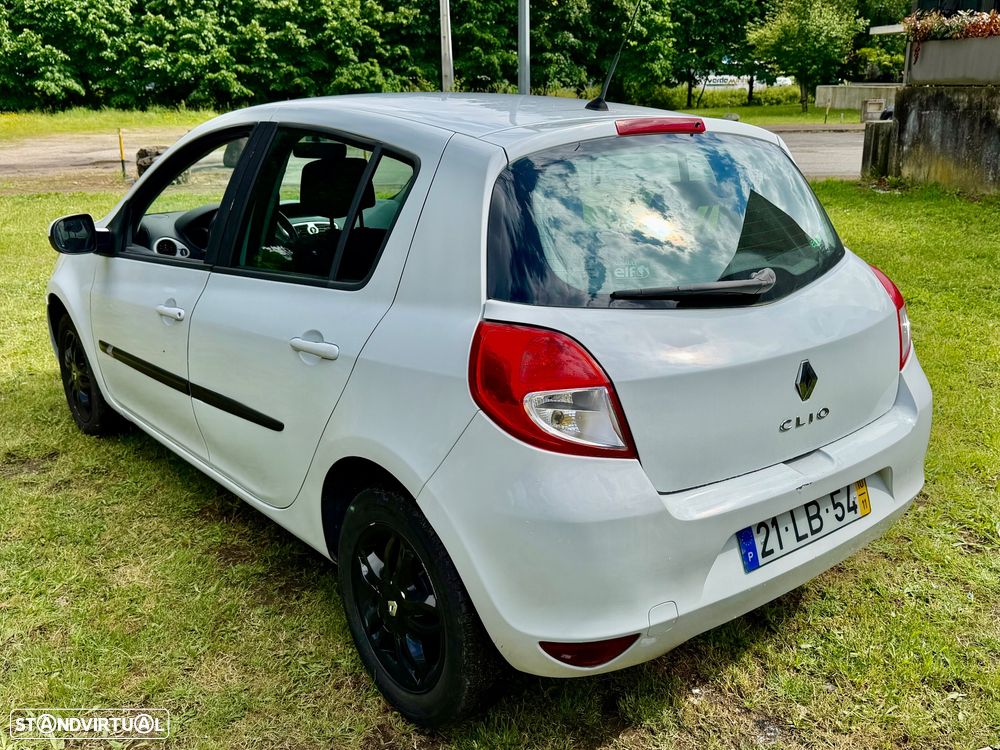Renault Clio 1.5 dCi Dynamique S - 21