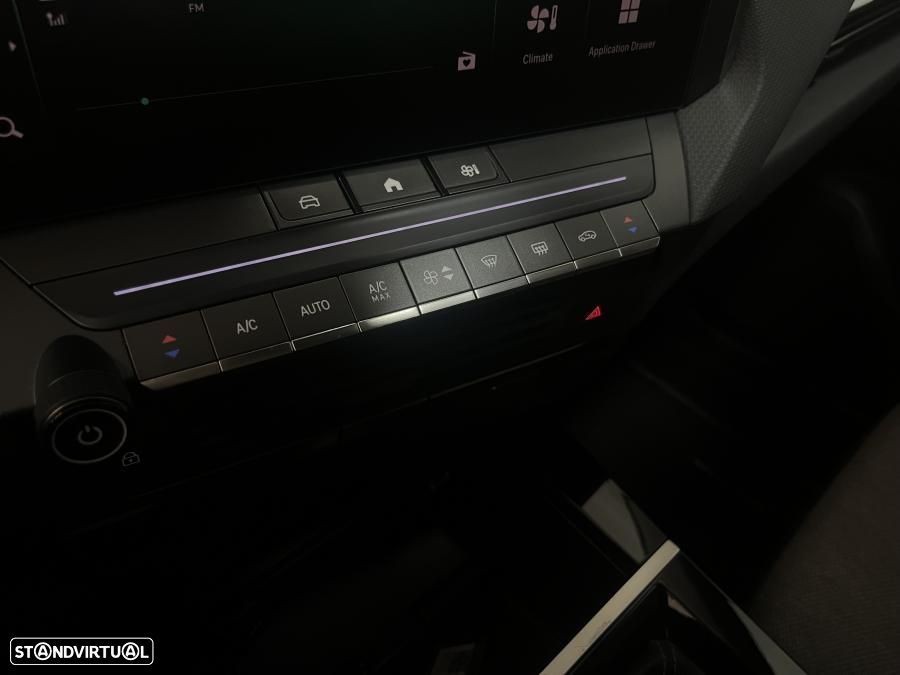 Opel Astra 1.2 T Elegance - 18