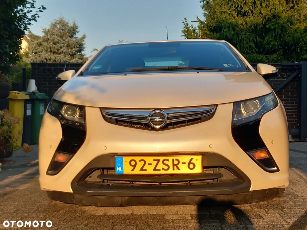 Opel Ampera - 2