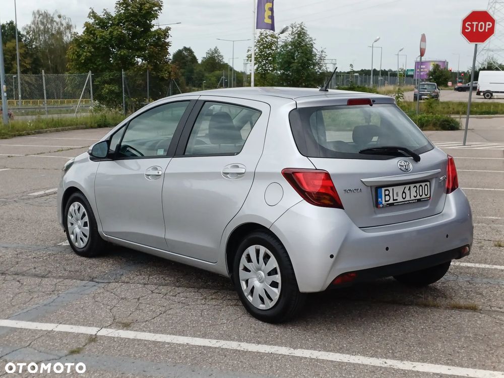 Toyota Yaris 1.0 Active EU6 - 4