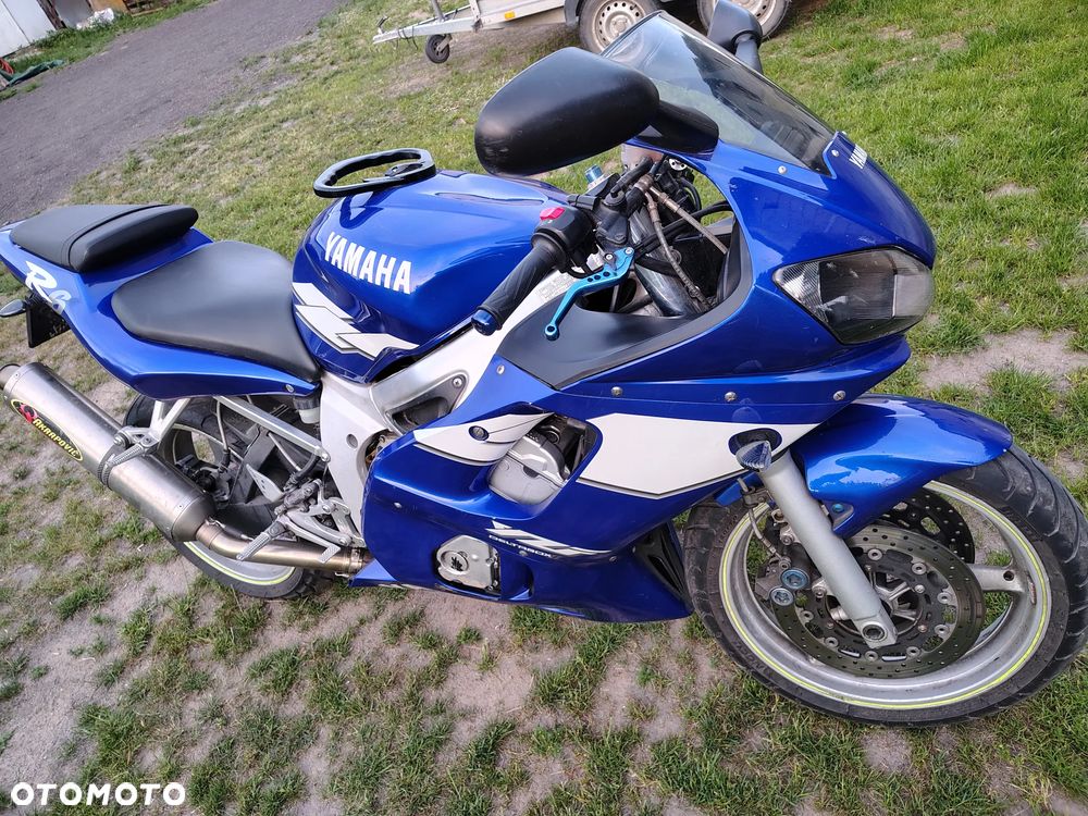 Yamaha R6 - 3