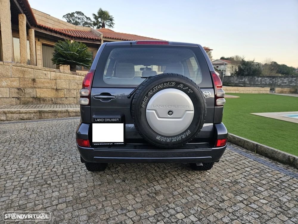 Toyota Land Cruiser 3.0 D-4D - 5