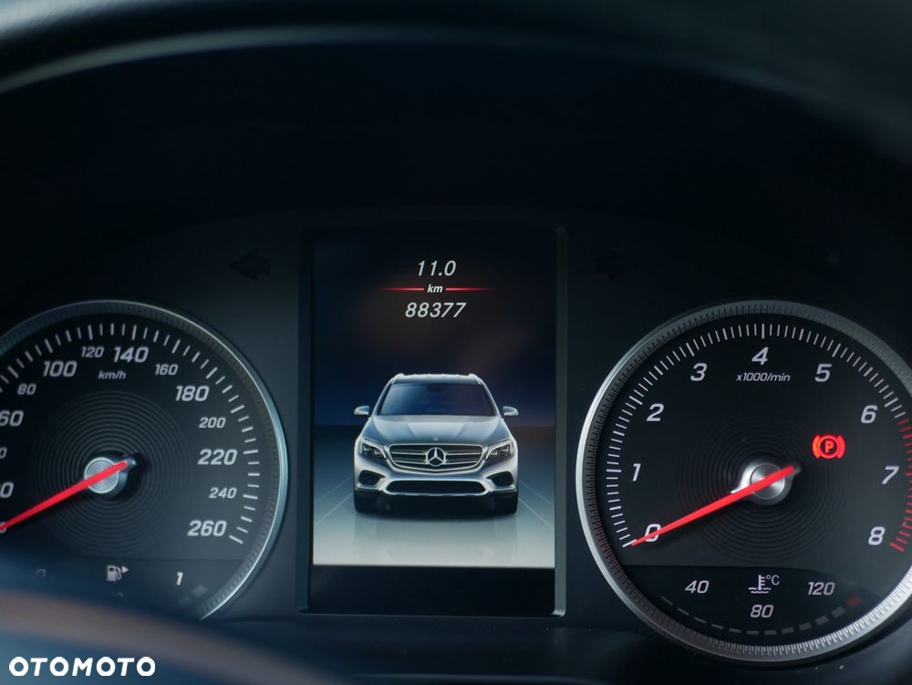 Mercedes-Benz GLC 300 4-Matic - 2