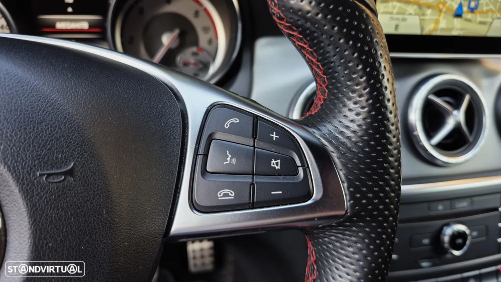 Mercedes-Benz CLA 180 CDI AMG Line - 27