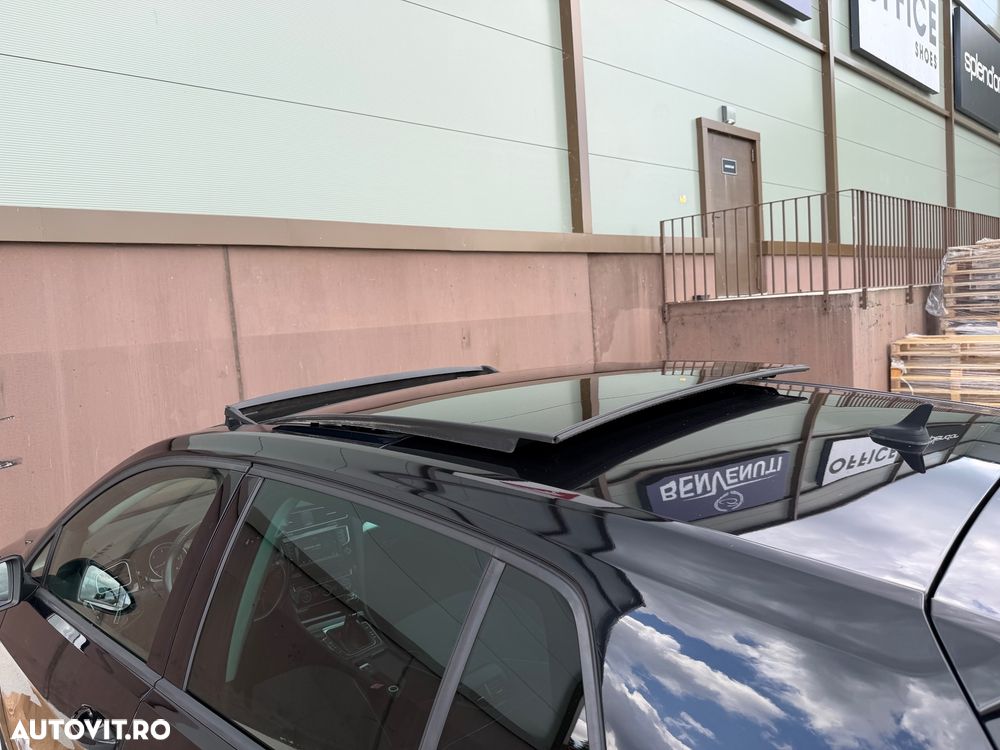 Volkswagen Golf 1.6 TDI DPF BMT Highline - 33