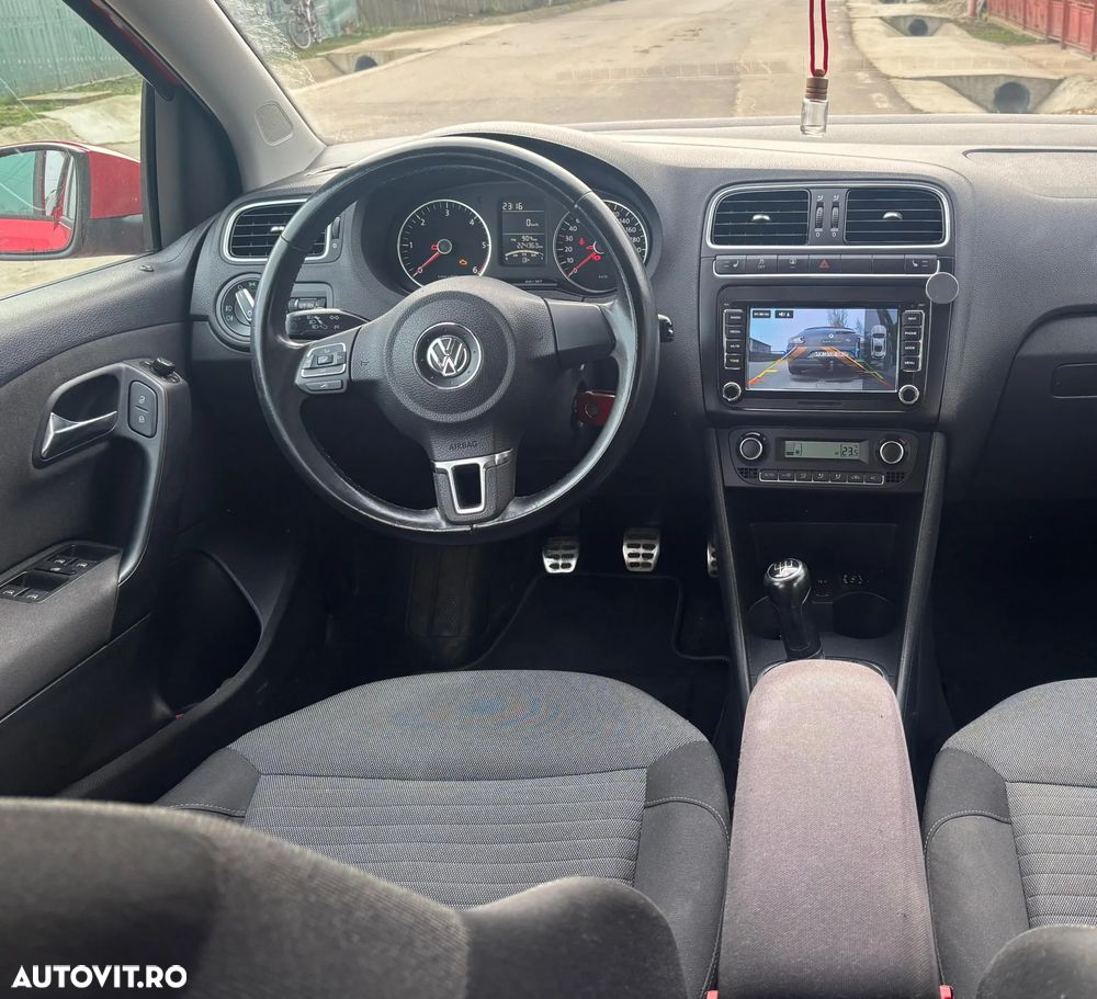 Volkswagen Polo 1.6 TDI Blue Motion Style - 6