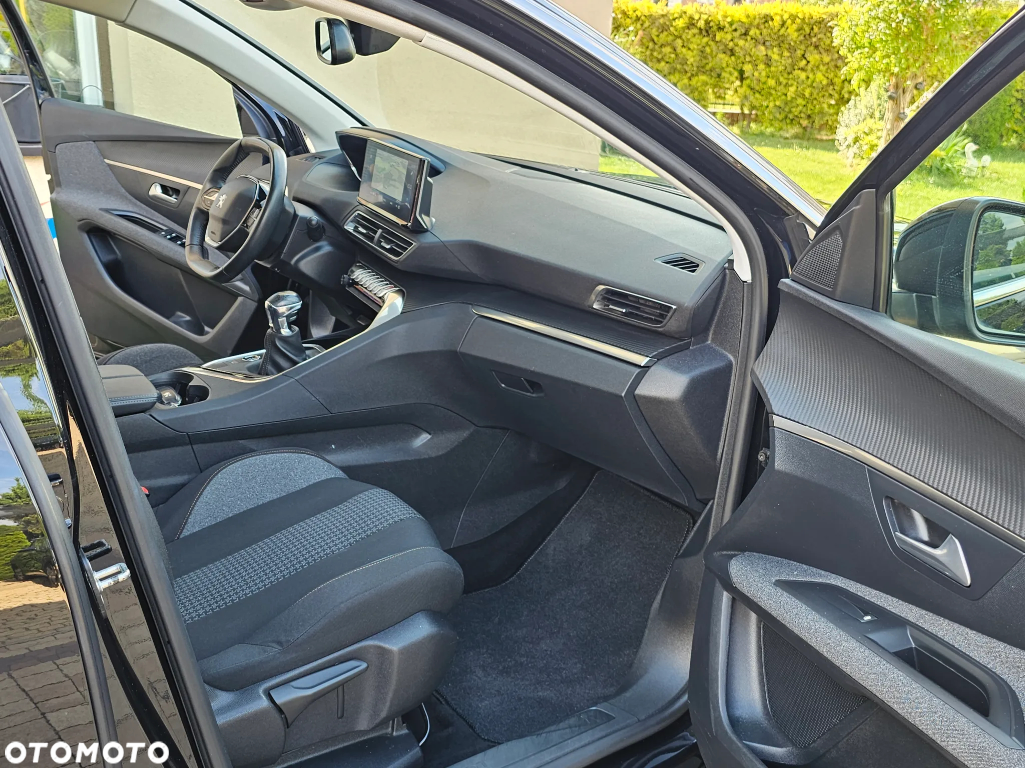 Peugeot 3008 1.5 BlueHDi Allure S&S - 29