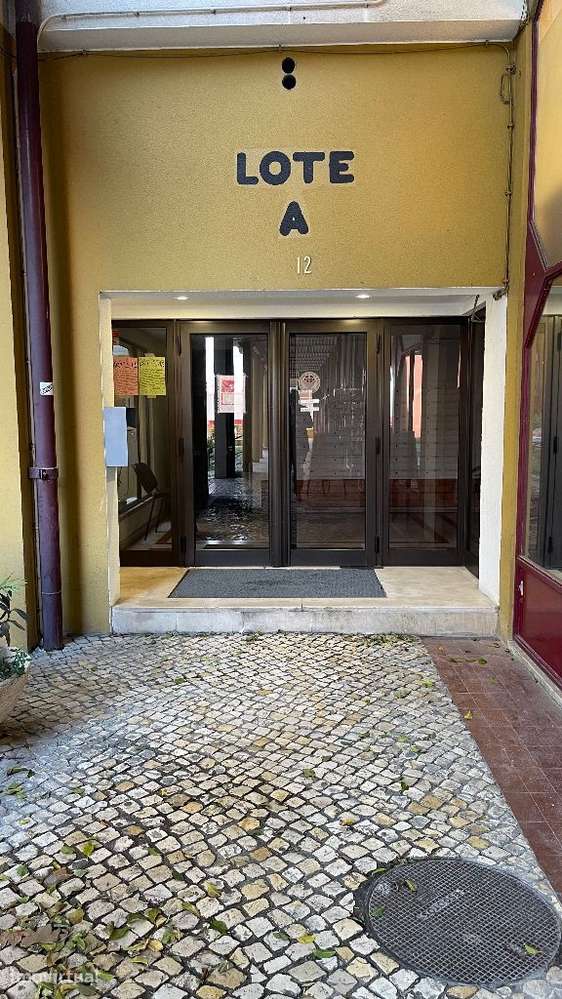 Lugar de estacionamento em garagem fechada no Beato (Lisboa) - Grande imagem: 5/7