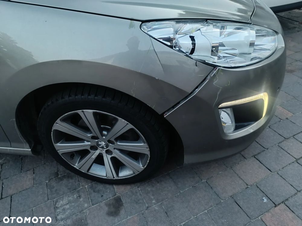 Peugeot 308 1.6 THP Active - 25