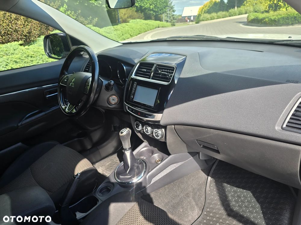 Mitsubishi ASX 1.6 Invite Navi - 14