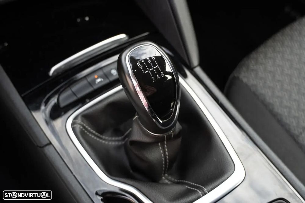 Opel Insignia Sports Tourer - 25